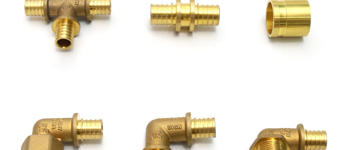 brass sliding fitting (105)